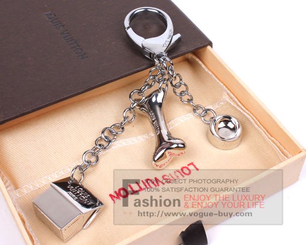 Louis Vuitton replica Dog Bag Charm M65177D (silver)