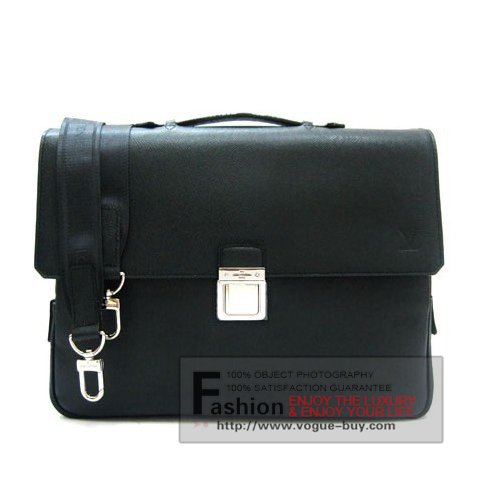Louis Vuitton replica Taiga Leather Vassili PM M32640(boreal)