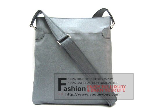 Louis Vuitton replica Taiga Leather Sasha messenger bag M32630 (glacier)