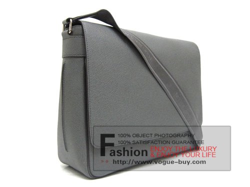 Louis Vuitton replica Taiga Leather Roman GM M32626 (glacier)