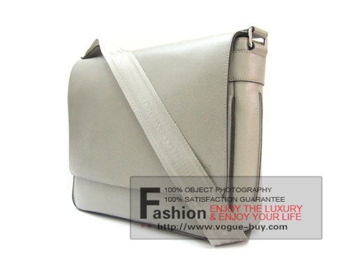 Louis Vuitton replica Taiga Leather Roman MM M32625 (apricot)