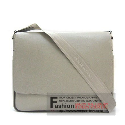 Louis Vuitton replica Taiga Leather Roman MM M32625 (apricot)